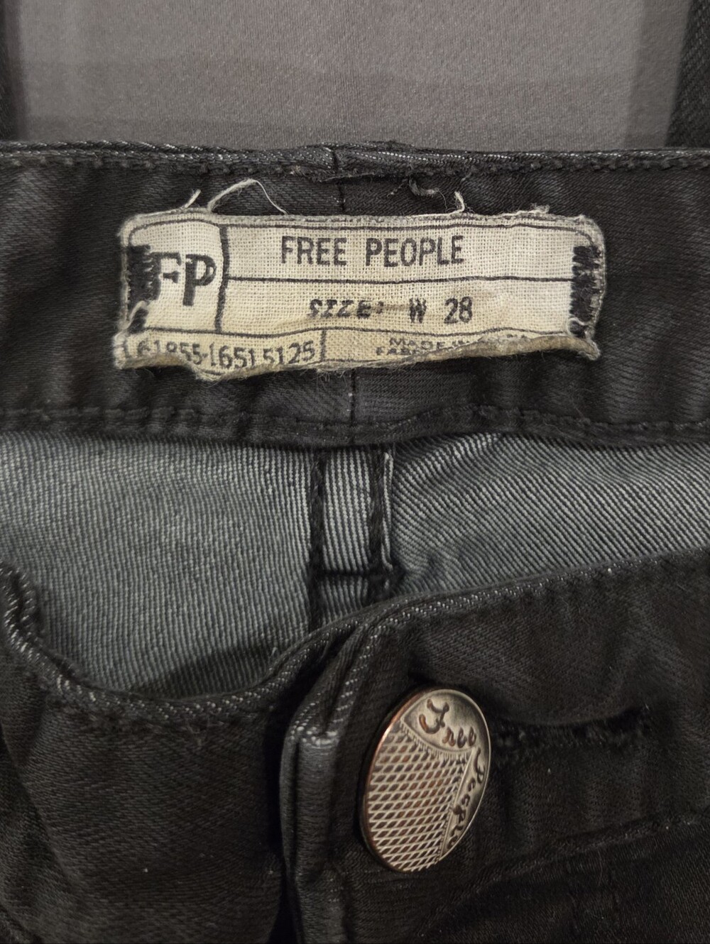 Free People Distressed Skinny Jeans Size 27 Washed Black Ripped Knee
